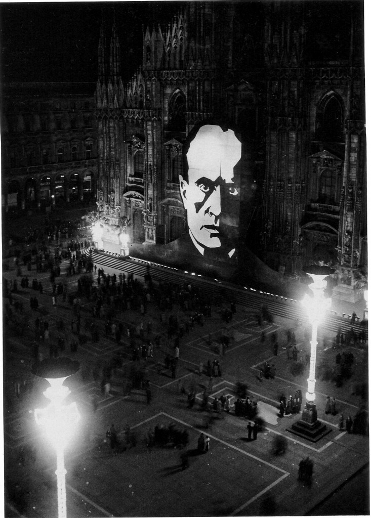 Mussolinis Konterfei starrte 1933 von der Fassade des Mailänder Doms. (Fondazione AEM)